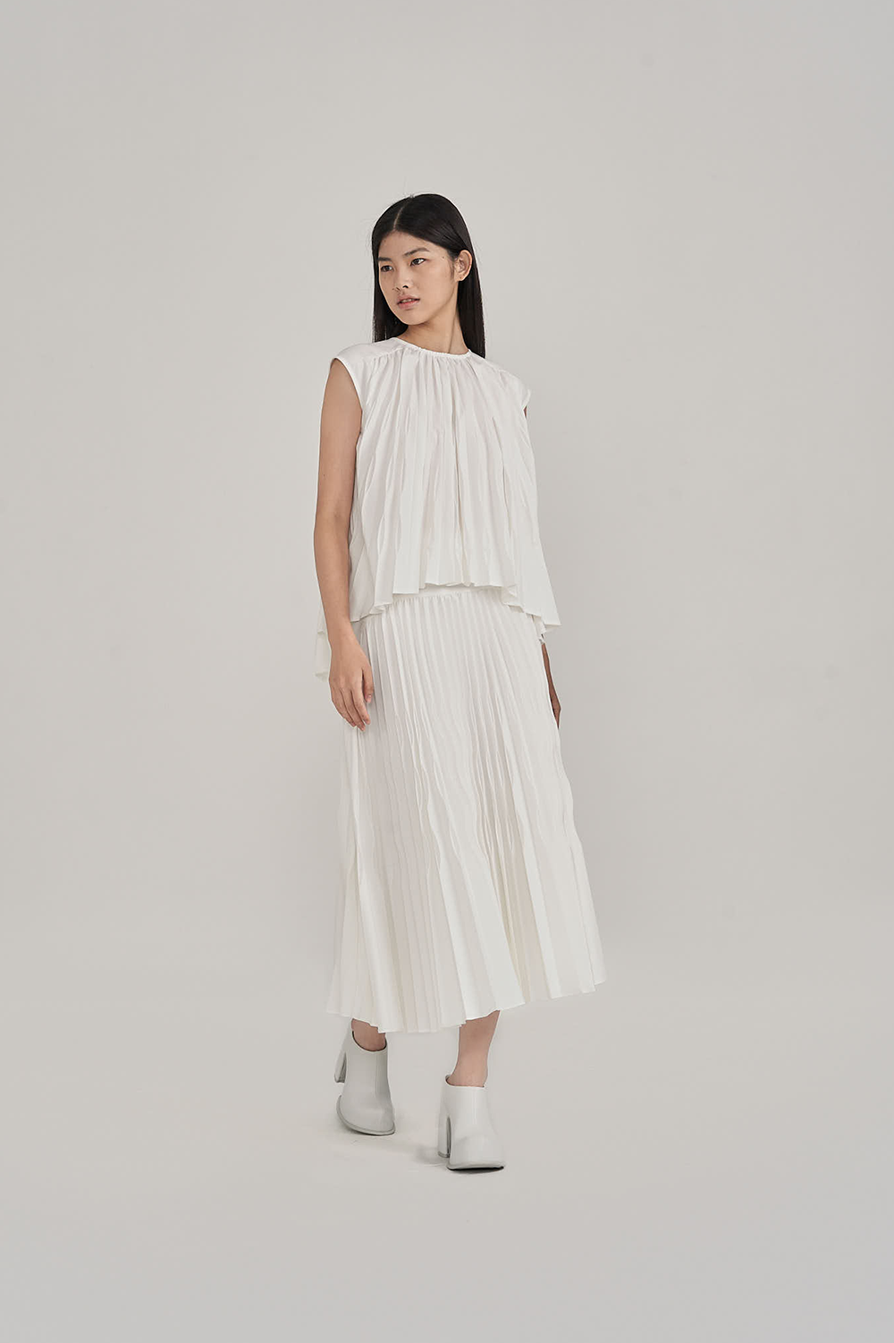 strapless open back dress Cady And Velvet Gown With Silk Chiffon Pleated Skirt